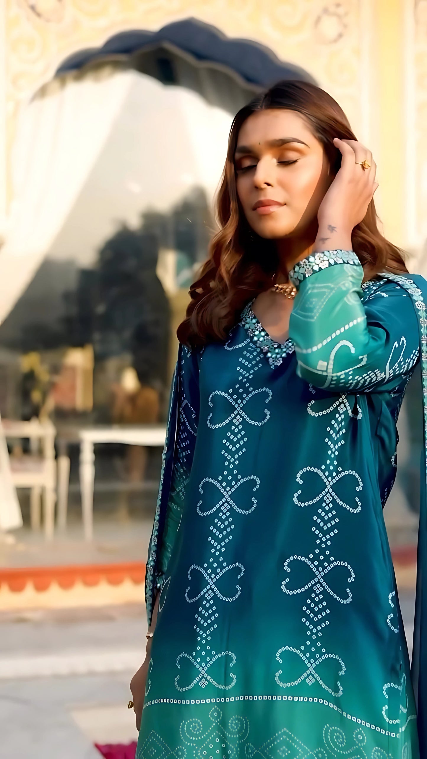 Blue and Green Ombré Pure Crepe Bandhani Suit Set