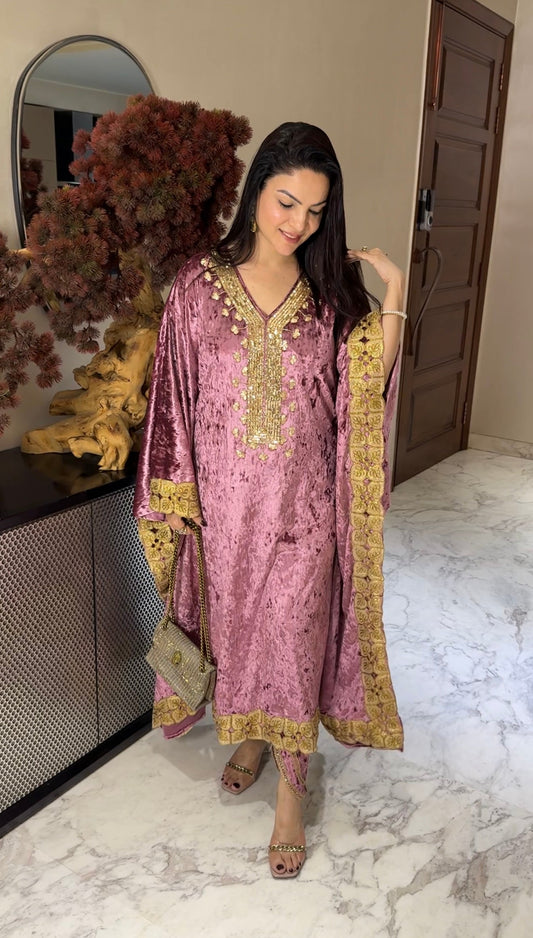 Esha Datta Velvet Kaftan Set