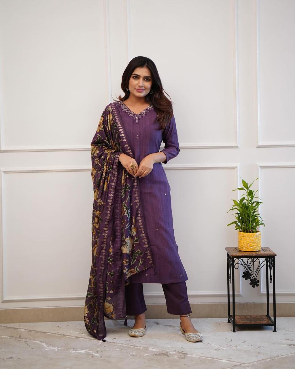 Zari Kurti Set